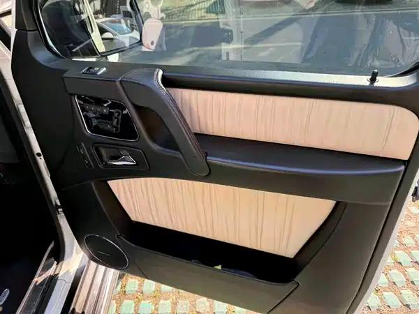 Mercedes-Benz G-Class 2015