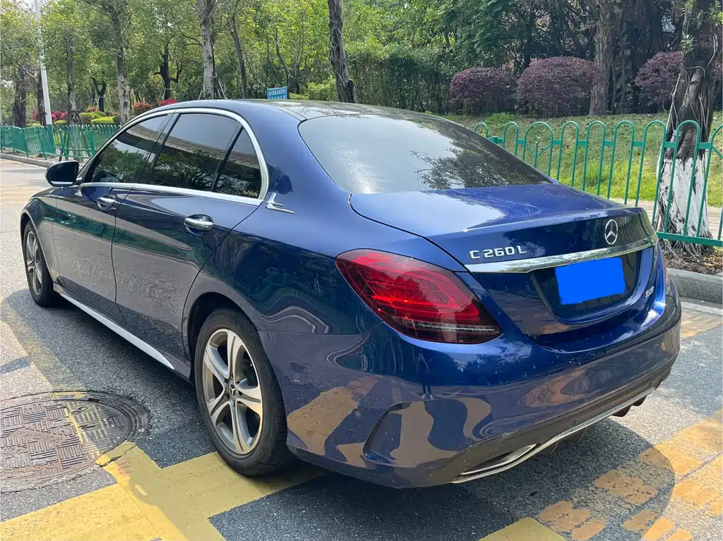 Mercedes-Benz C-Class 2019
