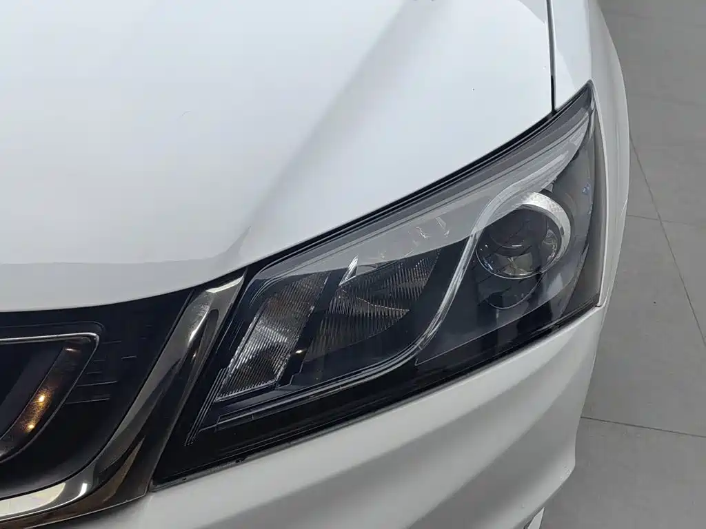 Geely Emgrand 2016