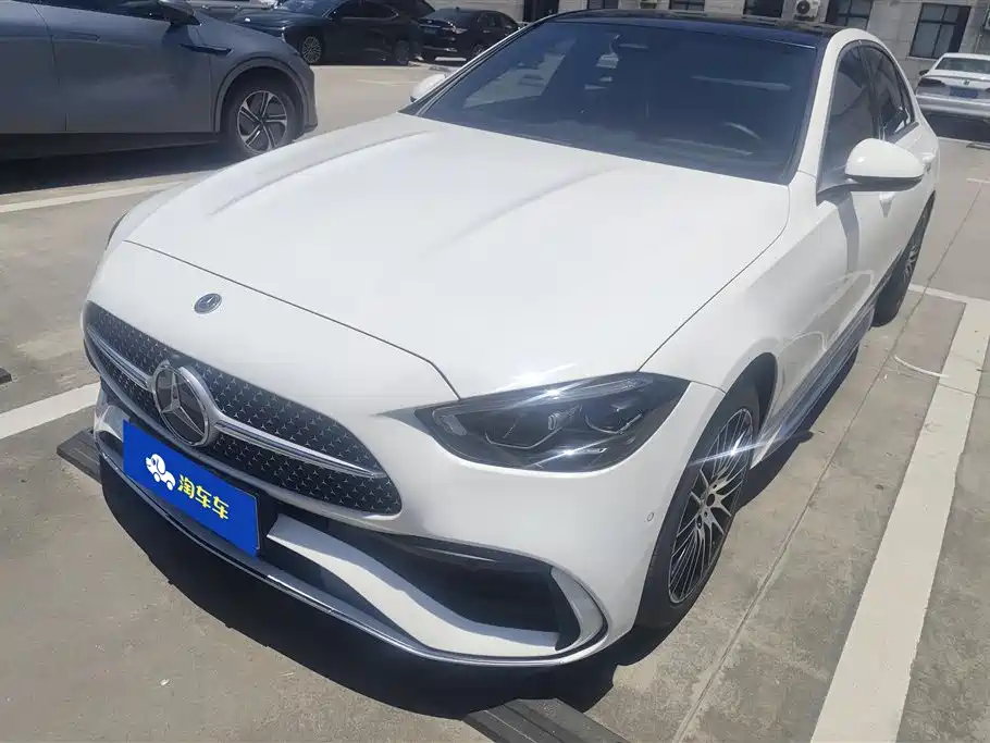 Mercedes-Benz C-Class 2023 — фото 1