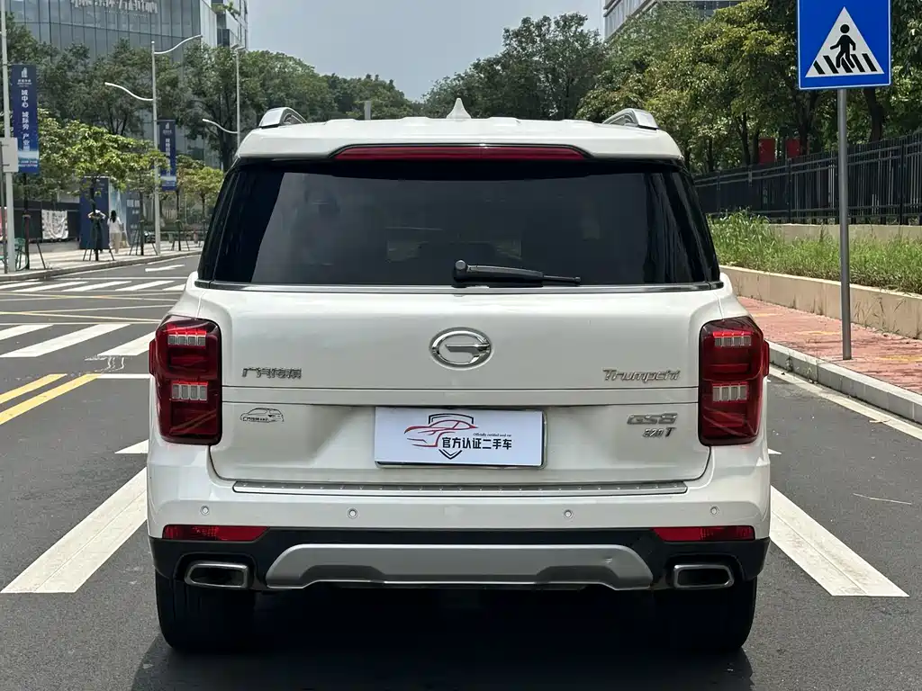 GAC Motor Trumpchi GS8 2017 — фото 14