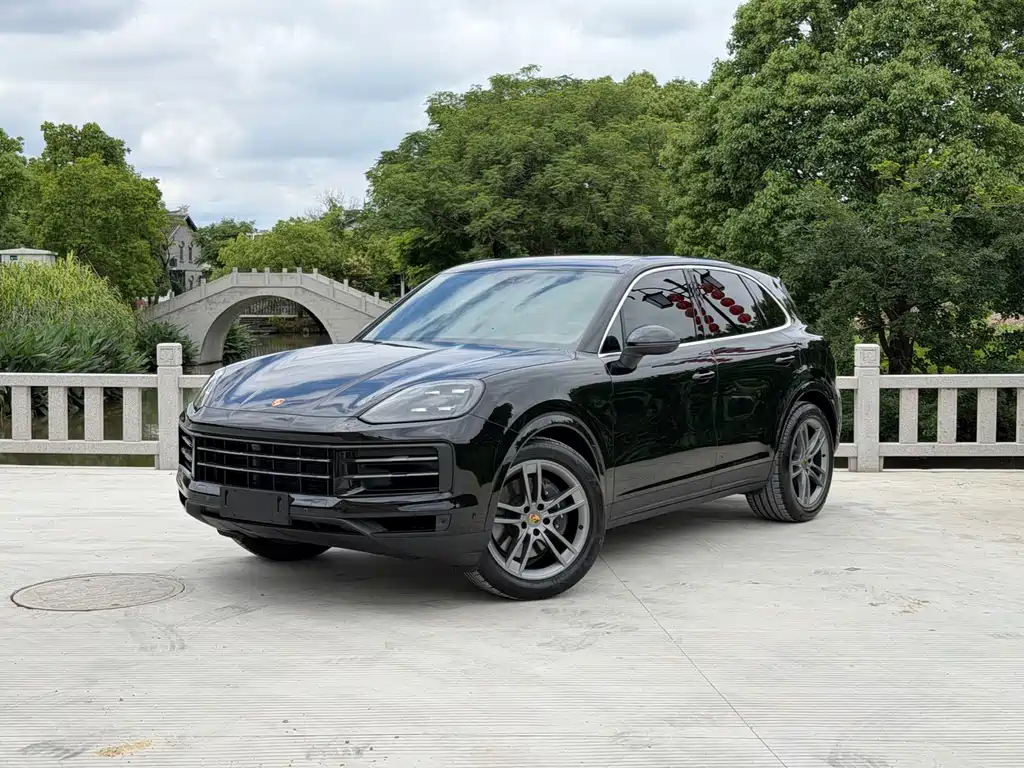 Porsche Cayenne 2025