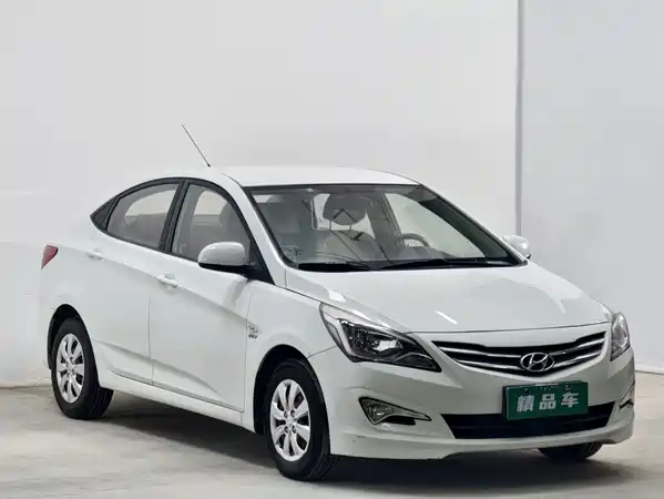 Hyundai Accent 2014