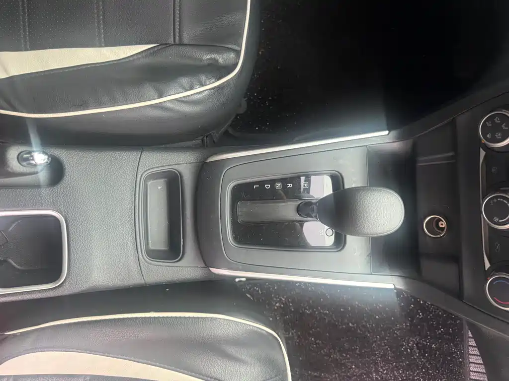 Nissan Sylphy 2025 — фото 11