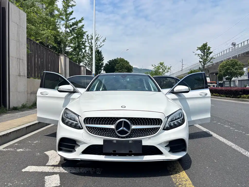 Mercedes-Benz C-Class 2019 — фото 5