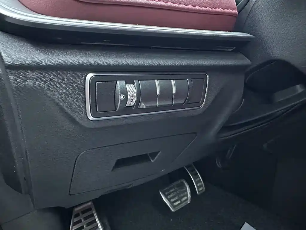 Jetour Jietu X70 PLUS 2023 — фото 14