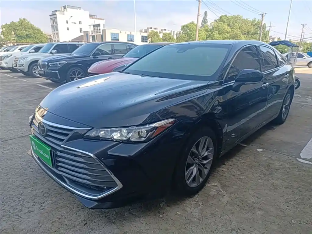 Toyota Avalon 2021 — фото 1