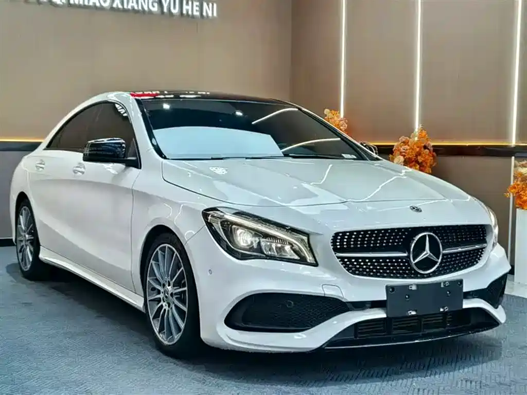 Mercedes-Benz CLA 2015