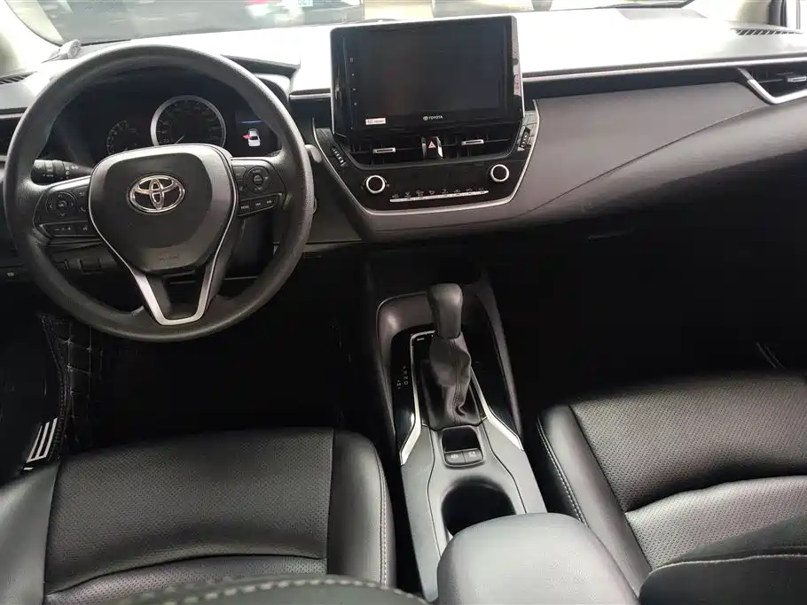 Toyota Corolla 2019 — фото 12