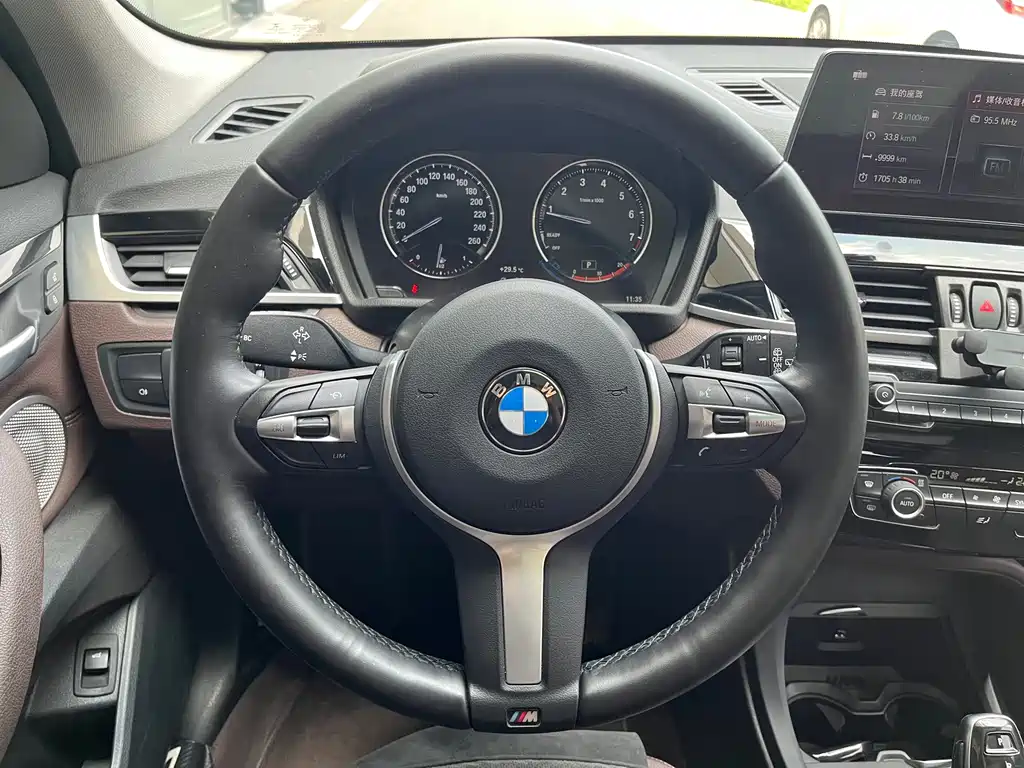 BMW X1 2022 — фото 12