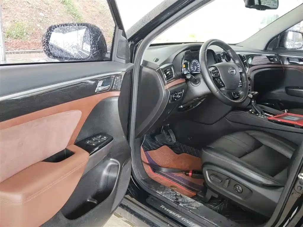 GAC Motor Trumpchi GS8 2019 — фото 16
