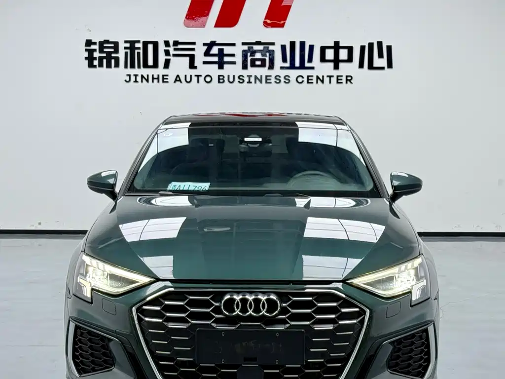 Audi A3 2023 — фото 2