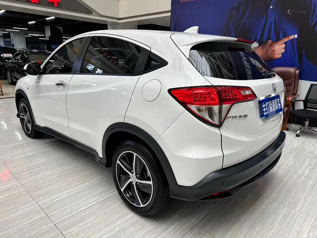 Honda Vezel 2022 — фото 11
