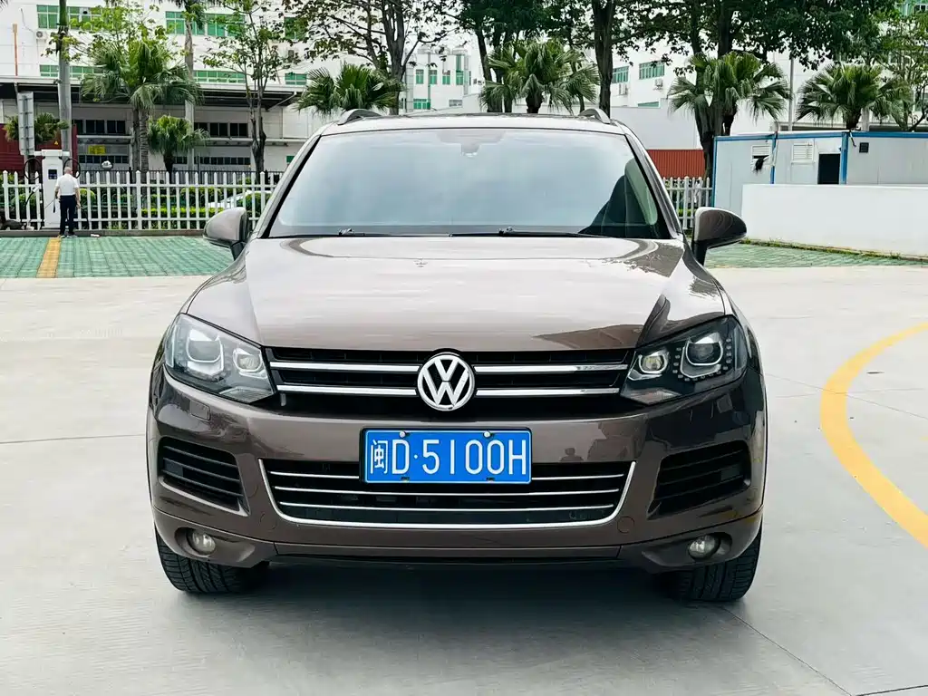 Volkswagen Touareg 2014 — фото 2
