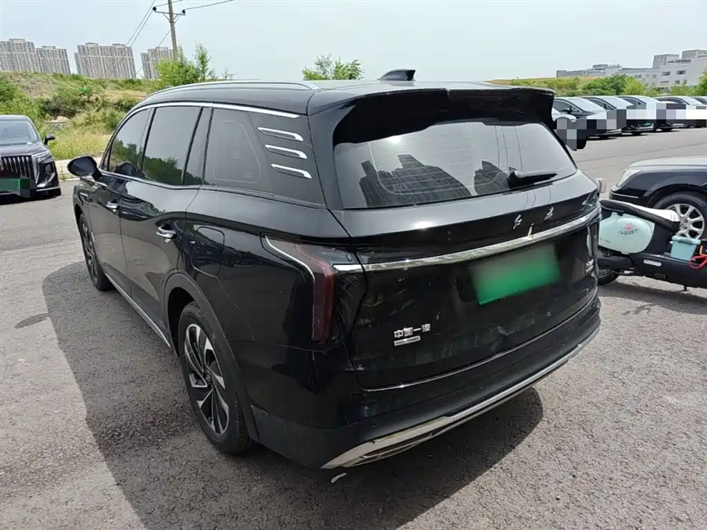 Hongqi HS7 PHEV 2024 — фото 5