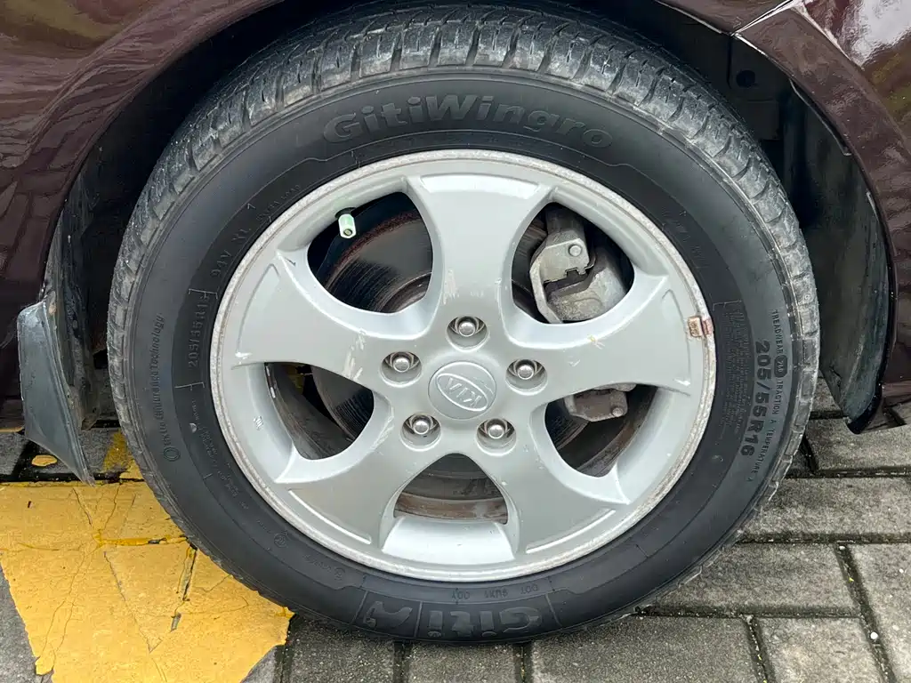 Kia Forte 2010 — фото 19