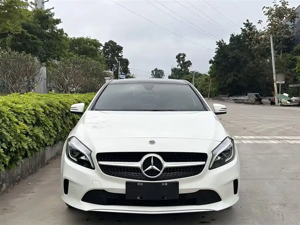 Mercedes-Benz A-Class 2017 — фото 20