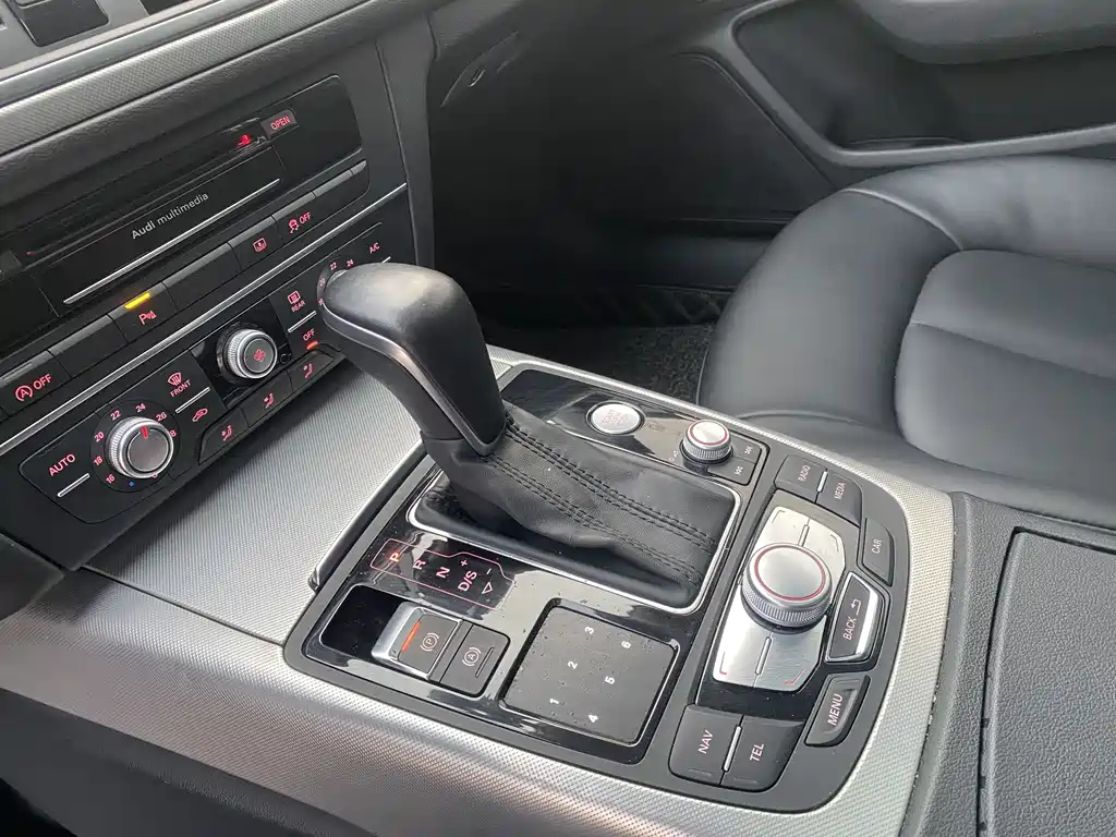 Audi A6L 2016 — фото 14