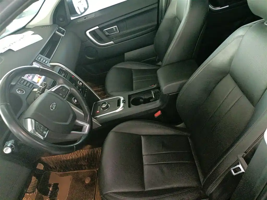 Land Rover Discovery Sport 2019 — фото 12