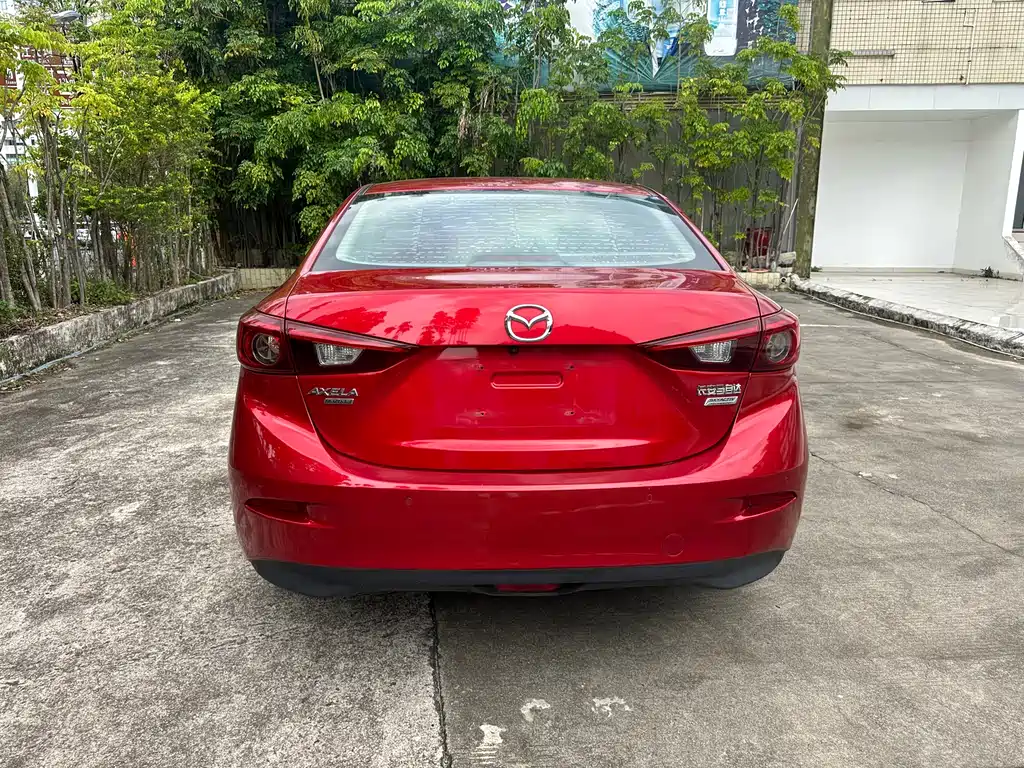 Mazda 3 Axela 2019 — фото 8