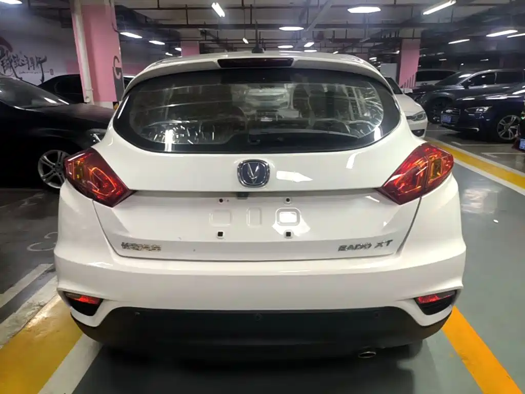 Changan Eado XT 2015 — фото 6