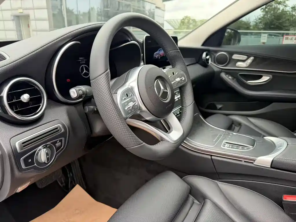Mercedes-Benz C-Class 2020 — фото 13