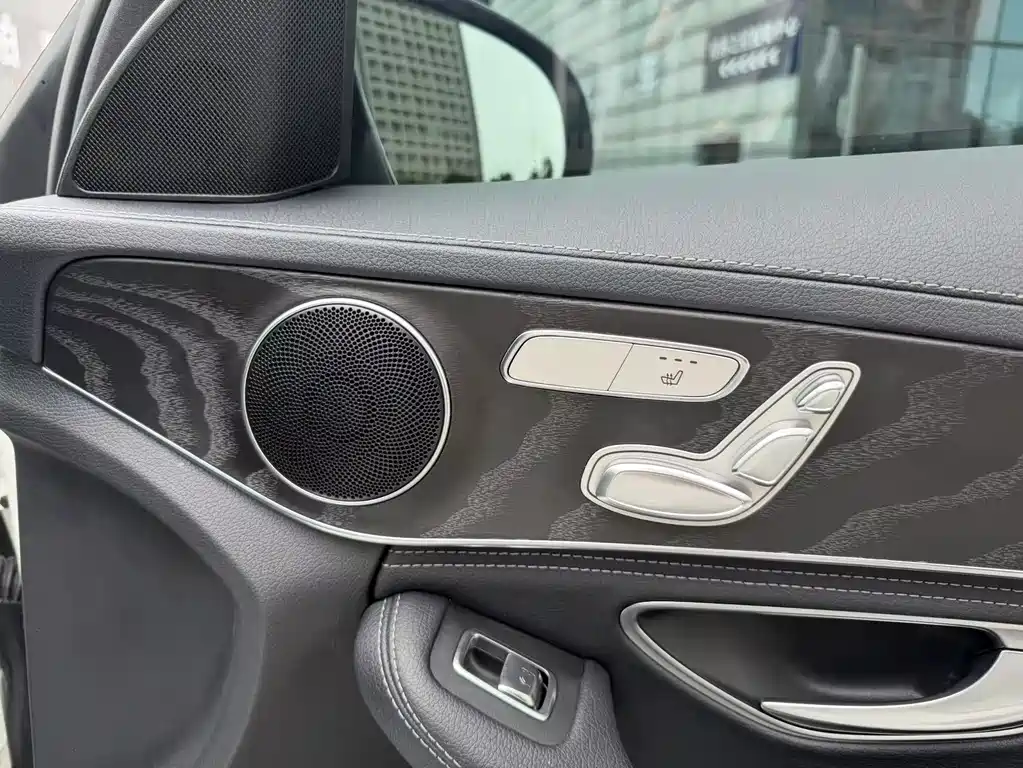 Mercedes-Benz C-Class 2020 — фото 12