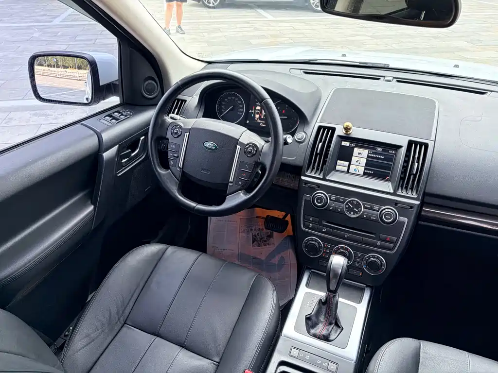 Land Rover Freelander 2 2013 — фото 8