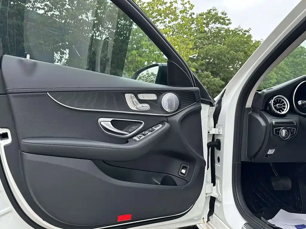Mercedes-Benz C-Class 2020 — фото 8