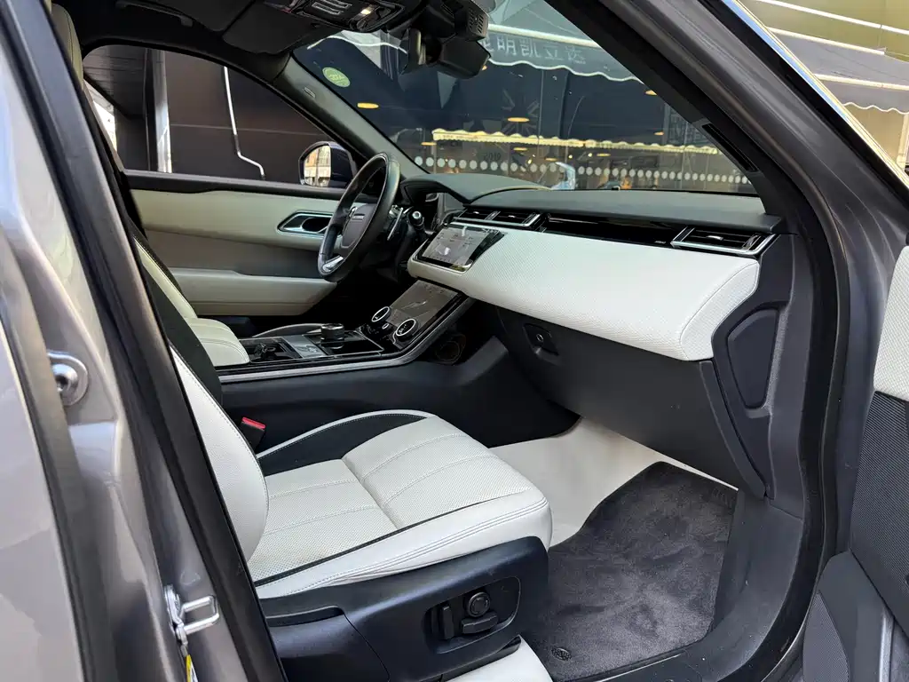 Land Rover Velar 2021 — фото 22