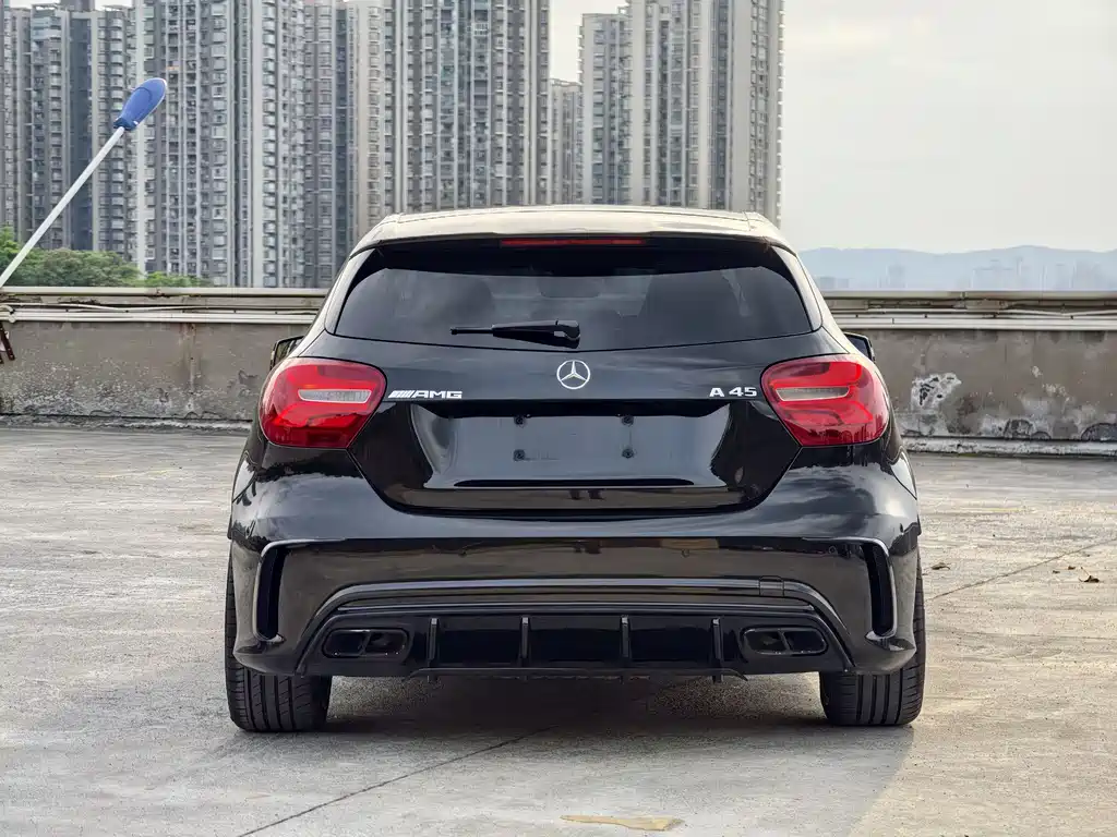Mercedes-Benz A-Class AMG 2017 — фото 17