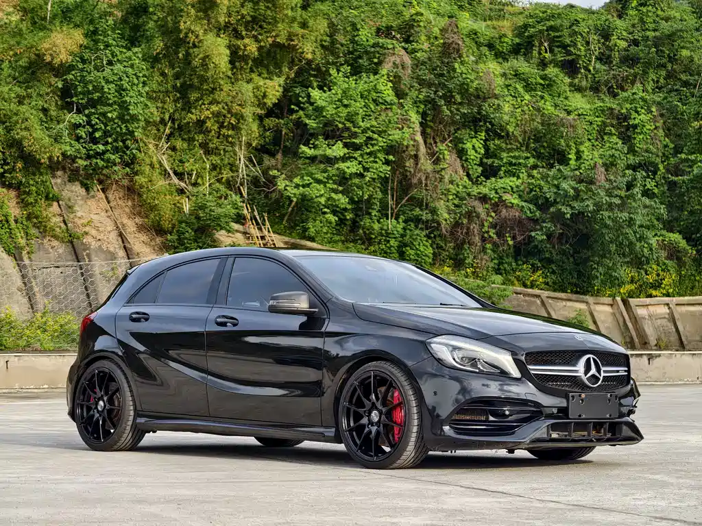Mercedes-Benz A-Class AMG 2017 — фото 3