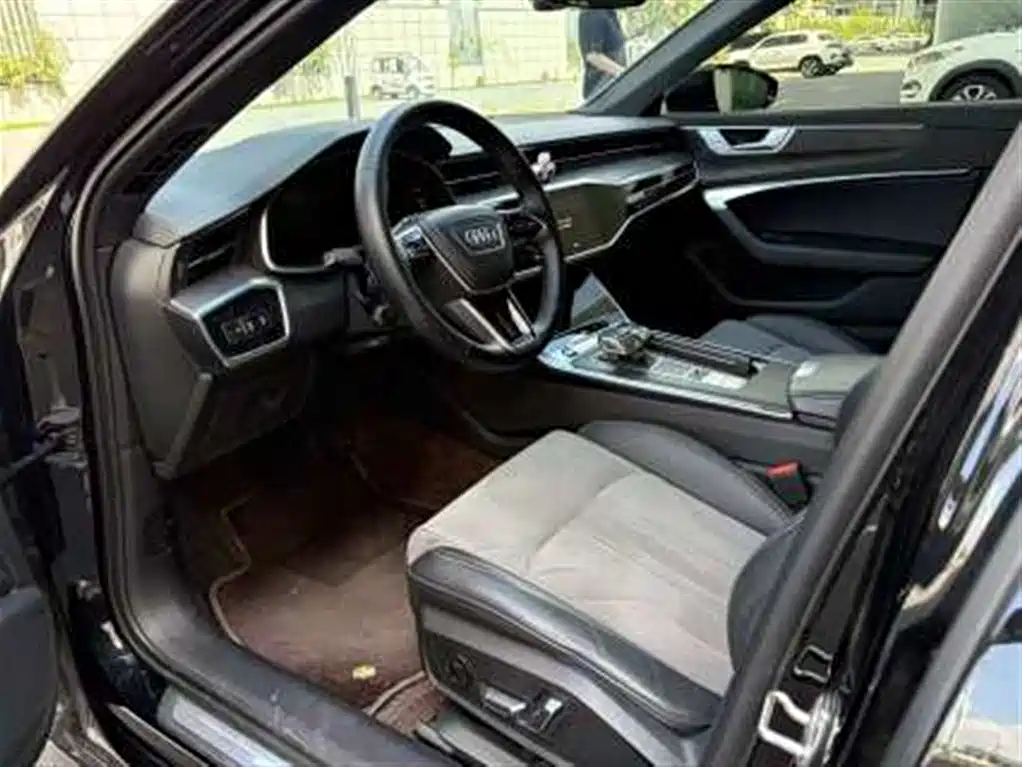 Audi A6L 2023 — фото 4