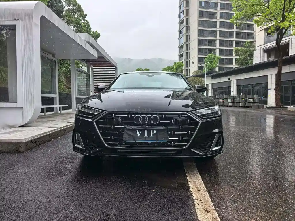 Audi A7L 2024