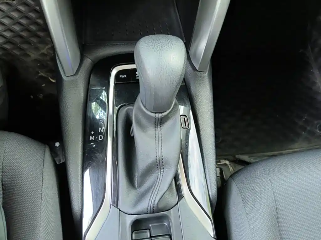 Toyota Corolla Cross 2023 — фото 14