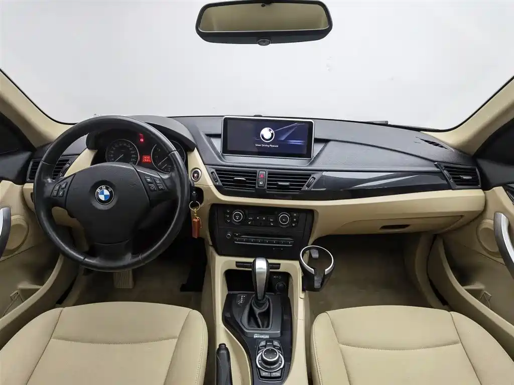 BMW X1 2012