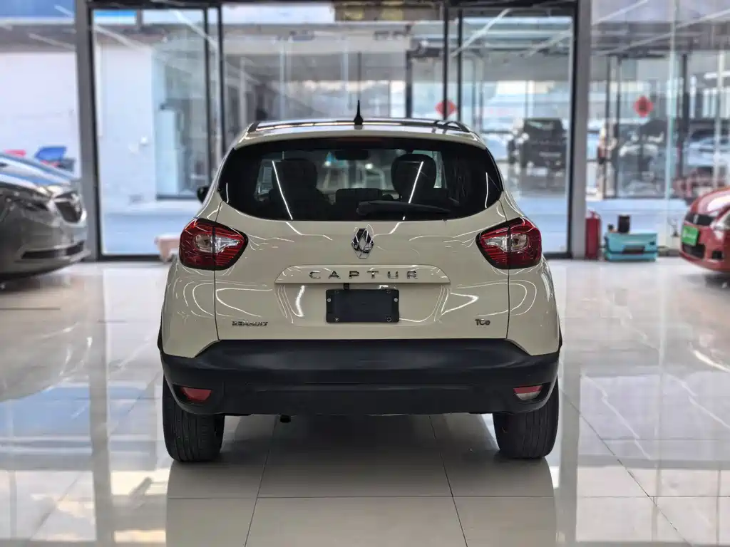 Renault Captur 2015 — фото 4