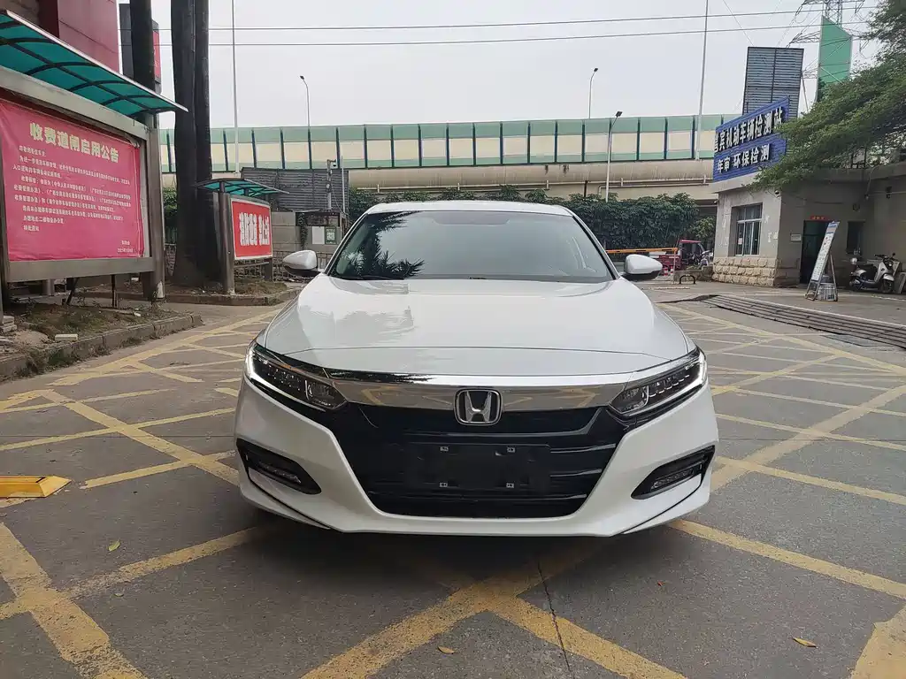 Honda Accord 2018 — фото 2