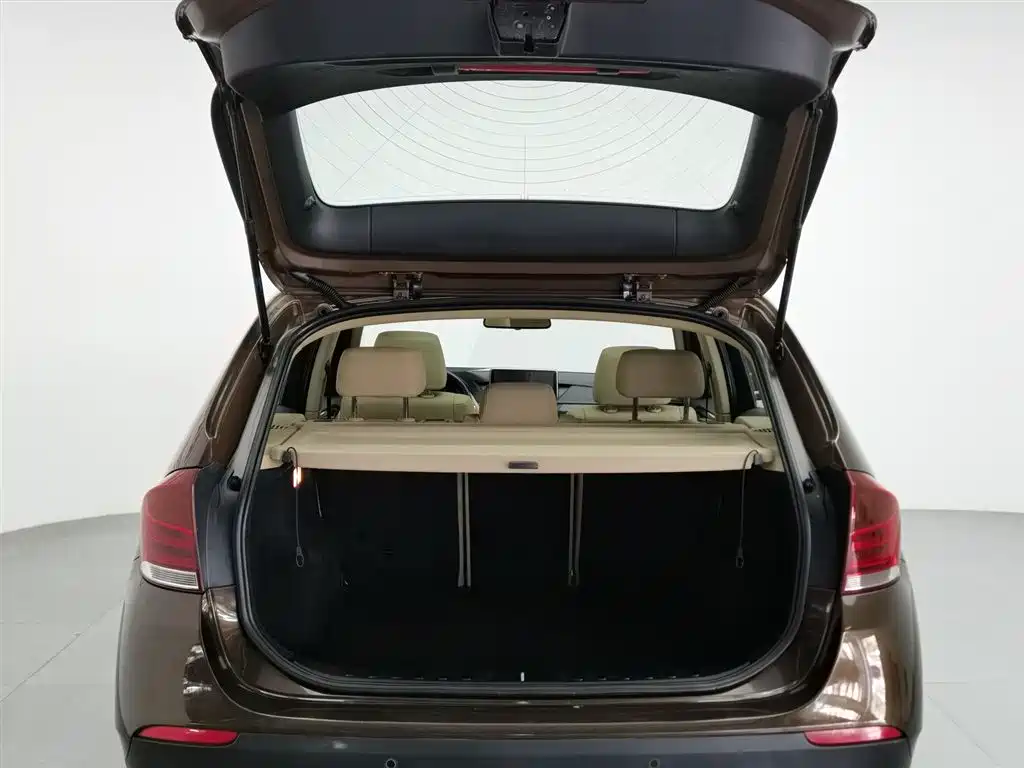 BMW X1 2012 — фото 16