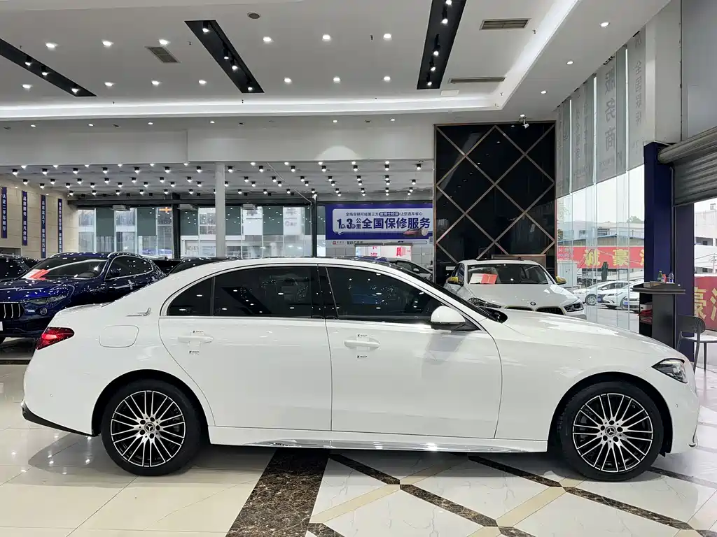 Mercedes-Benz C-Class 2022 — фото 18