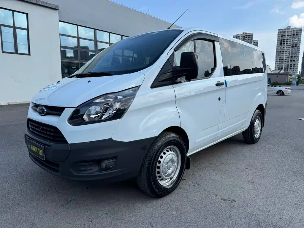 Ford Transit 2021 — фото 1