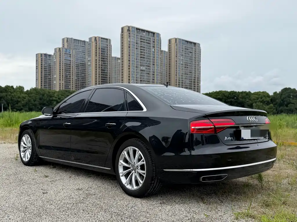 Audi A8 2016