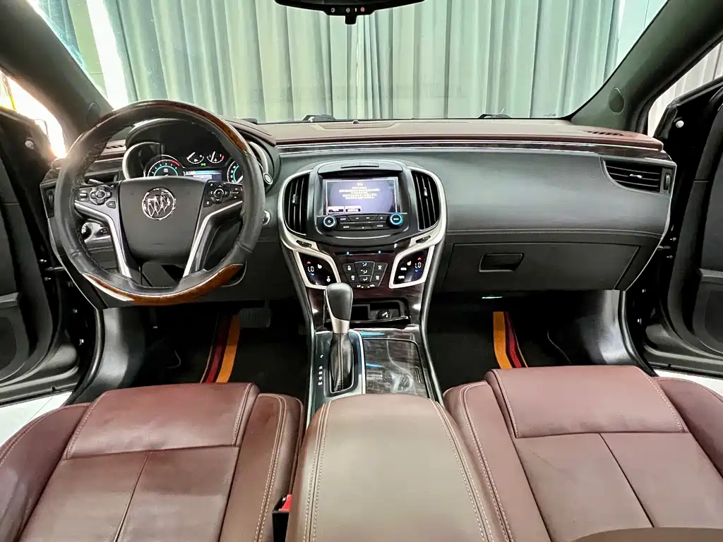 Buick LaCrosse 2016 — фото 16