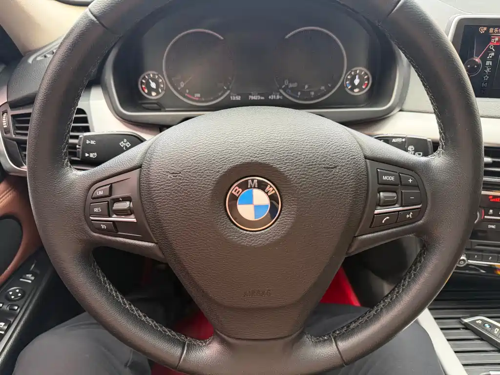 BMW X5 2017 — фото 14