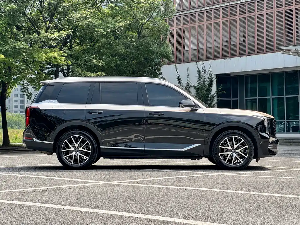 GAC Motor Trumpchi GS8 2023 — фото 8