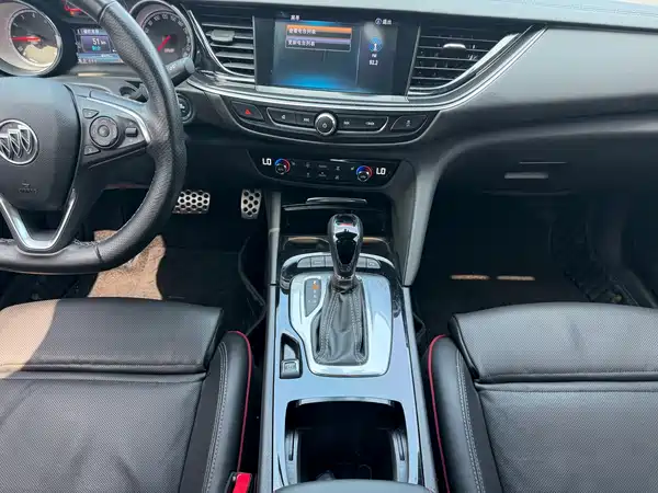 Buick Regal 2020
