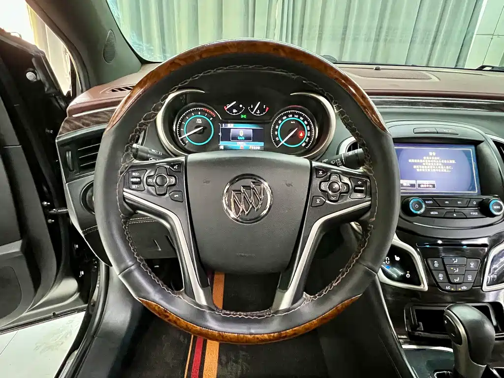Buick LaCrosse 2016 — фото 11
