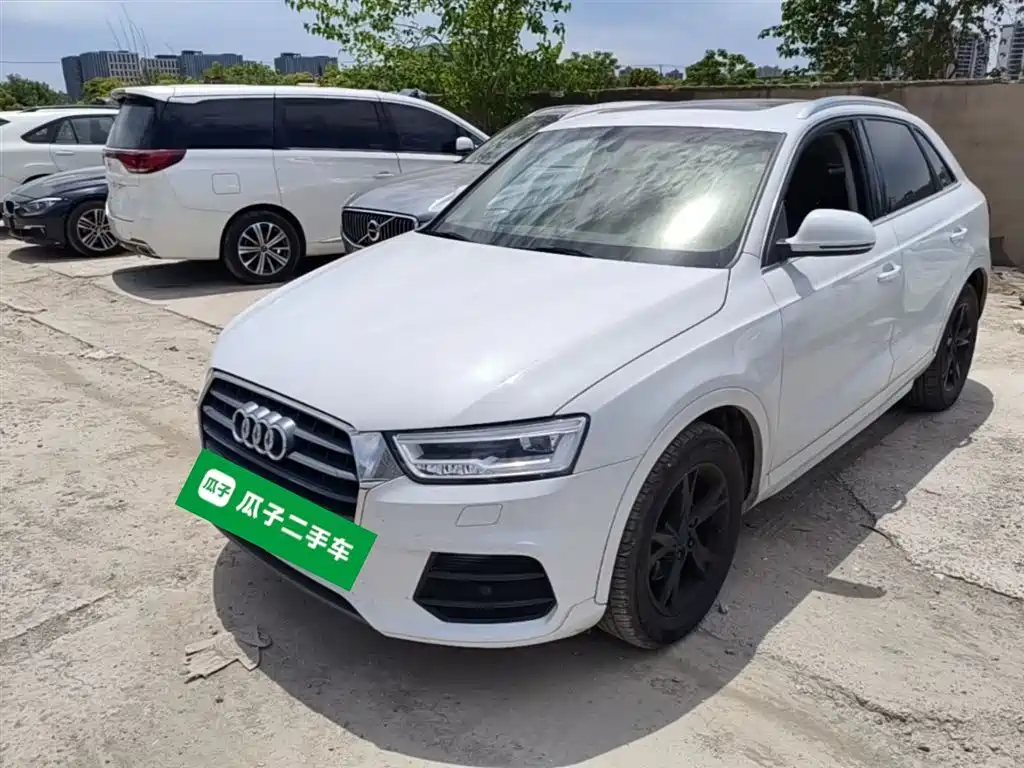 Audi Q3 2018 — фото 1