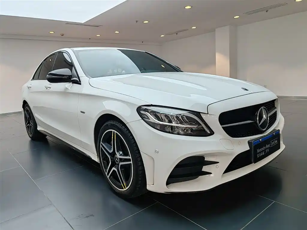 Mercedes-Benz C-Class 2020