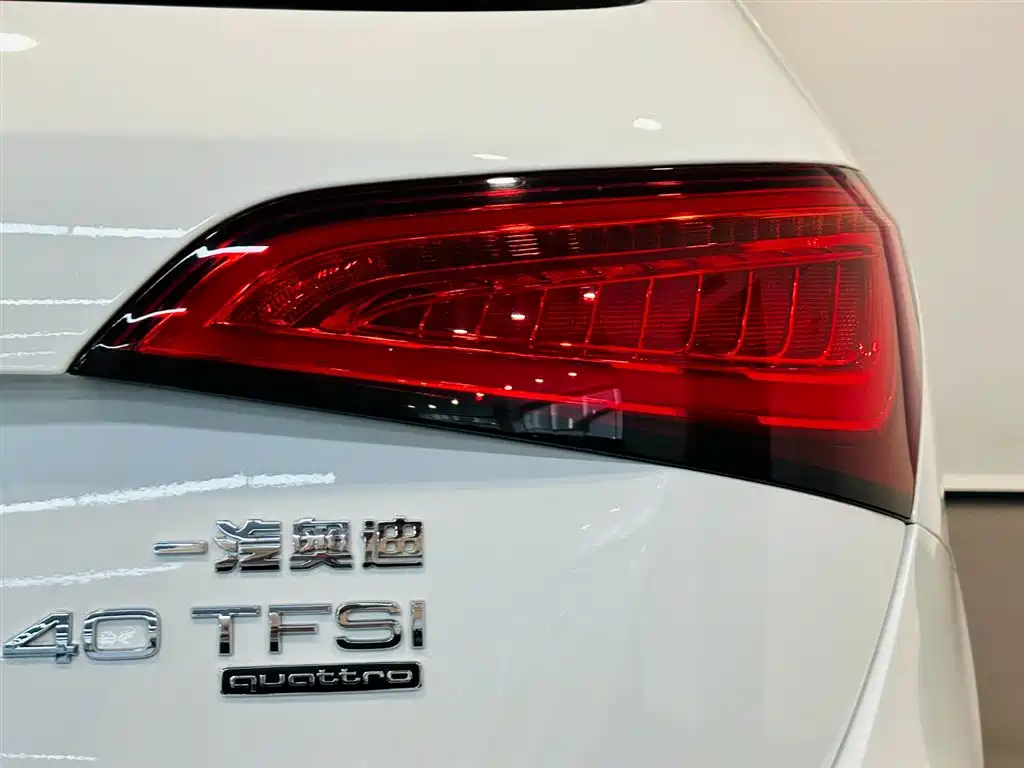 Audi Q5 2018 — фото 14